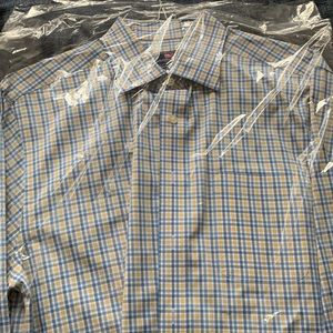 Vineyard vines casual button down